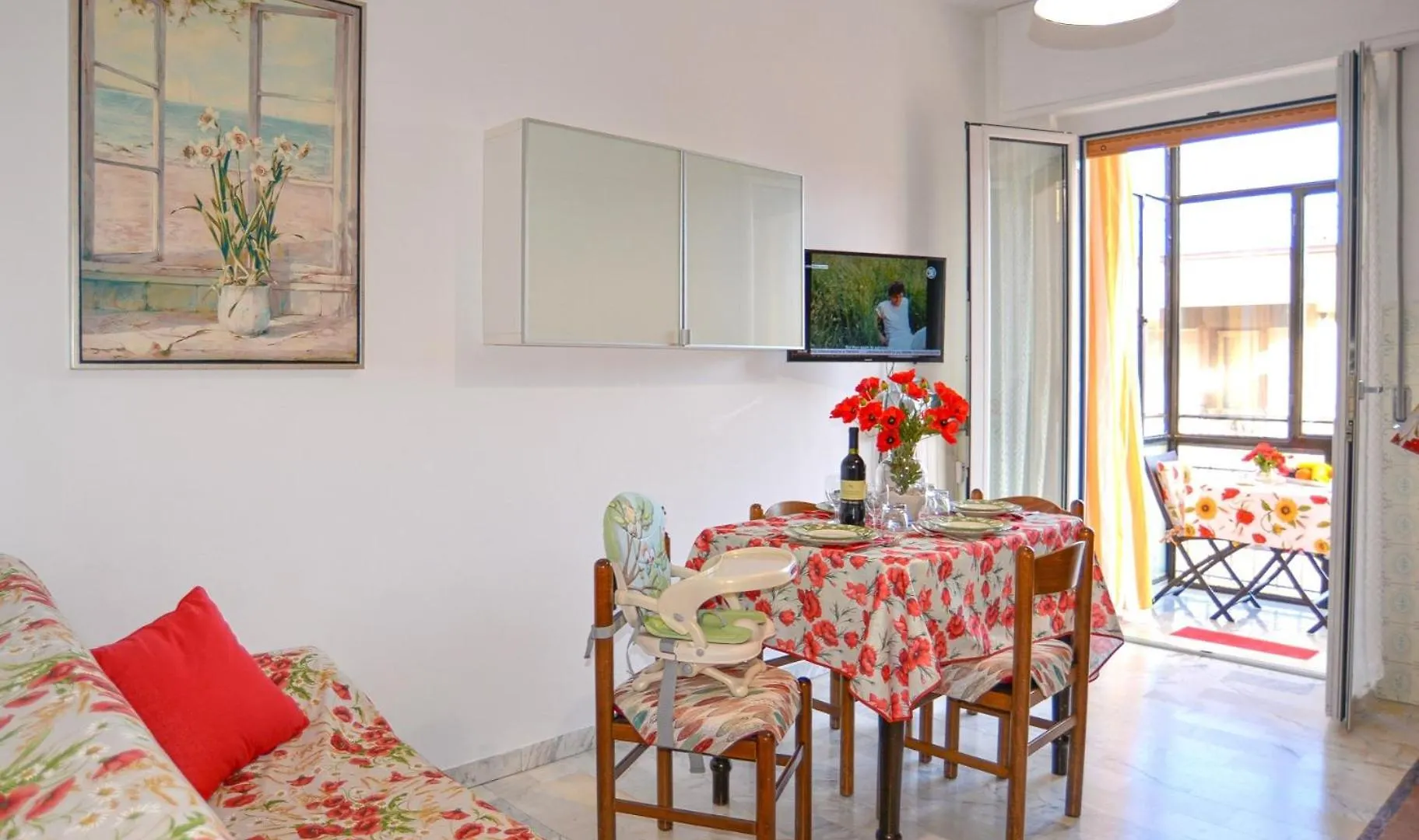 Apartment Papaveri Sul Mare By Holiday World Borghetto Santo Spirito Italy